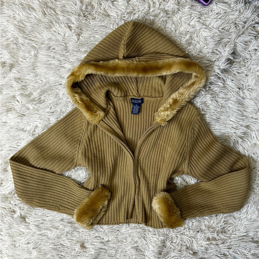 ◾️Y2K Vintage Jazzie Ribbed Faux Fur Hood and Sleeve Trim Sweater